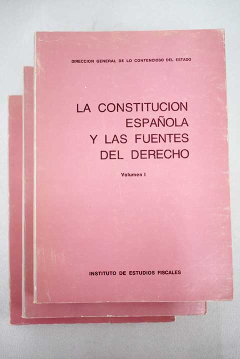 Constitución Española de 1978 - Edición en formato A5: : Constitución  Española: 9798352779866: Books
