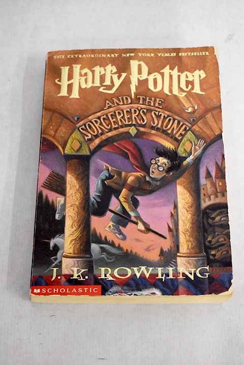  Harry Potter y la piedra filosofal (edición especial limitada  por el 25º aniversario) (Harry Potter 1): 9788419275301: Rowling, J.K.,  Dellepiane Rawson, Alicia: Libros