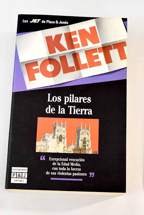 Estuche Saga Los Pilares De La Tierra, De Ken Follett. Editorial Nuevas  Ediciones Debolsillo S.l En Español